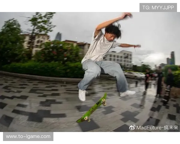 深圳滑板队个人能力引发热议运动员表现与团队合作的争论 深圳滑板队个人能力引发热议运动员表现与团队合作的争论